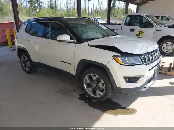 3C4NJDCB7KT753926 2019 JEEP COMPASS - Image 1