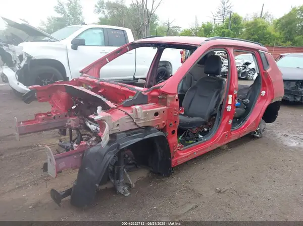 3C4NJDCB7KT791012 2019 JEEP COMPASS - Image 2