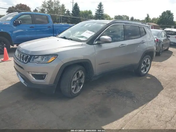3C4NJDCB7KT812733 2019 JEEP COMPASS - Image 2