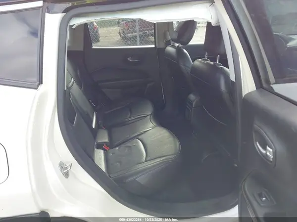 3C4NJDCB7LT123972 2020 JEEP COMPASS - Image 8