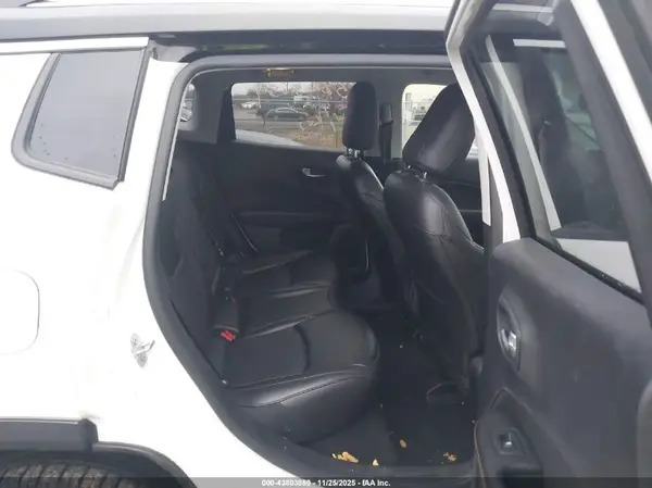 3C4NJDCB7LT164294 2020 JEEP COMPASS - Image 8