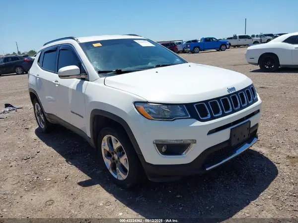 3C4NJDCB7LT215597 2020 JEEP COMPASS - Image 1