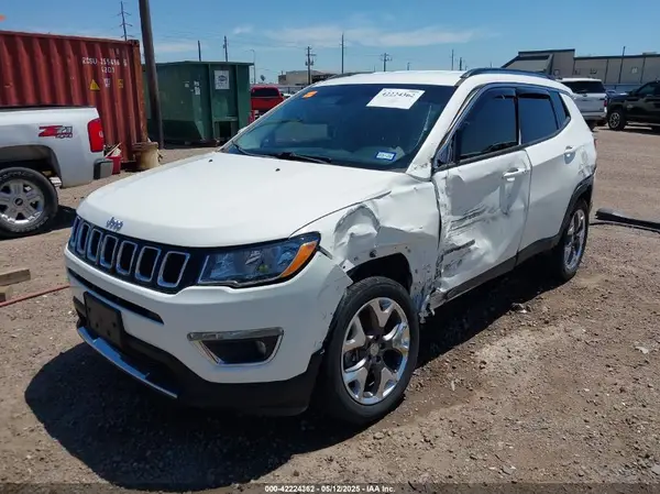 3C4NJDCB7LT215597 2020 JEEP COMPASS - Image 2