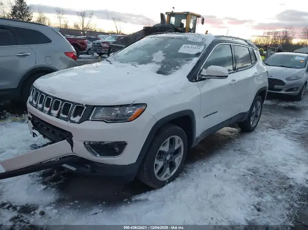 3C4NJDCB7LT221996 2020 JEEP COMPASS - Image 2