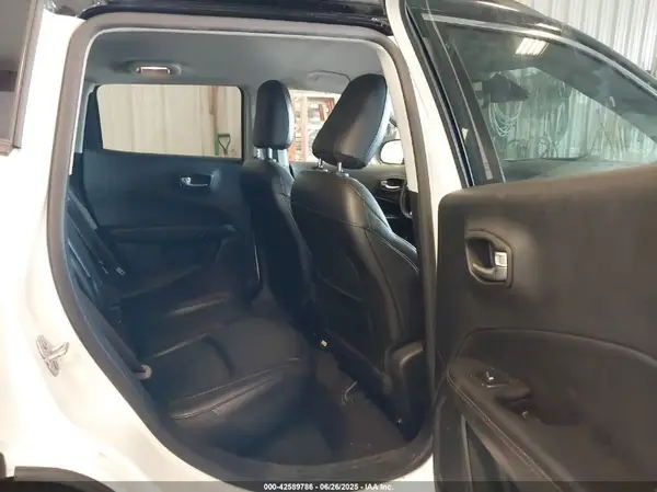 3C4NJDCB7LT228513 2020 JEEP COMPASS - Image 8
