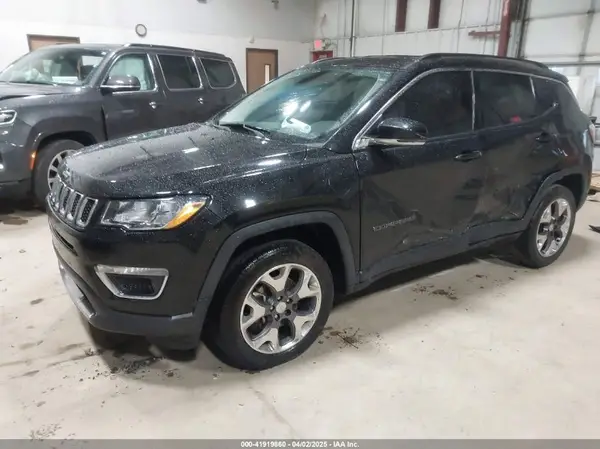 3C4NJDCB7LT240340 2020 JEEP COMPASS - Image 2