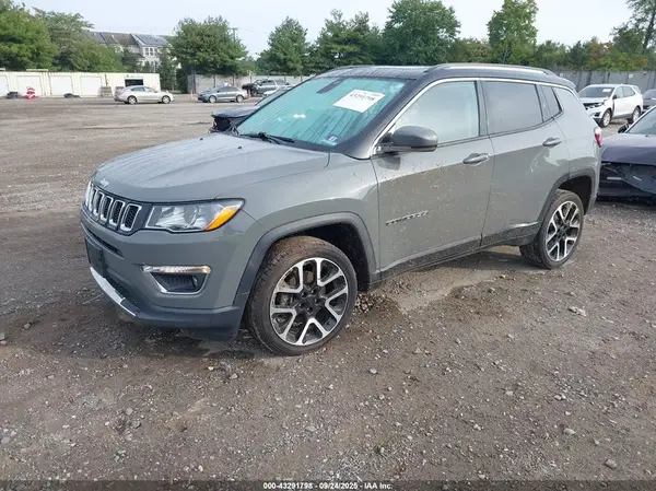 3C4NJDCB7LT248583 2020 JEEP COMPASS - Image 2
