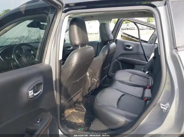 3C4NJDCB7LT248583 2020 JEEP COMPASS - Image 8