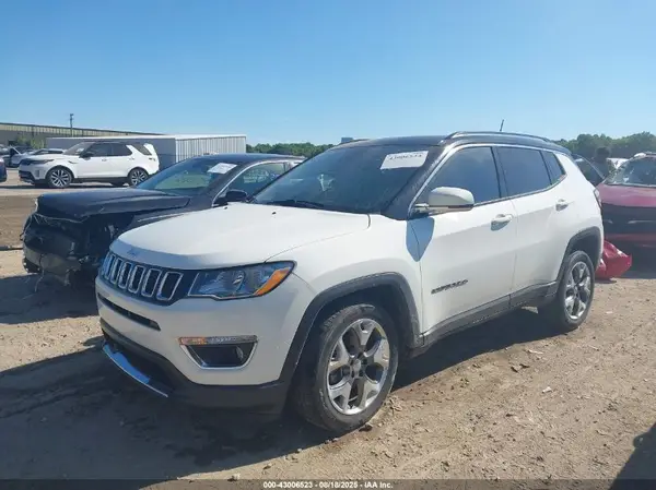 3C4NJDCB7MT546066 2021 JEEP COMPASS - Image 2