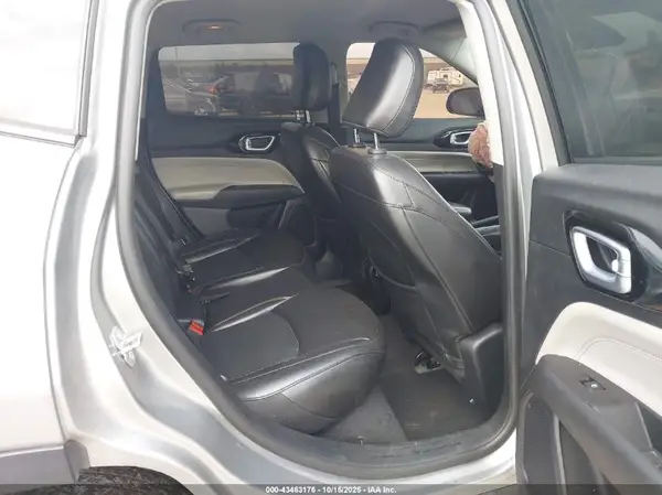3C4NJDCB7NT112019 2022 JEEP COMPASS - Image 8