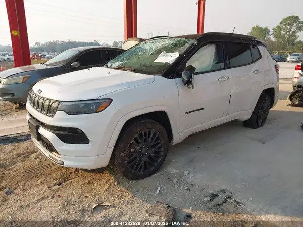 3C4NJDCB7NT148194 2022 JEEP COMPASS - Image 2