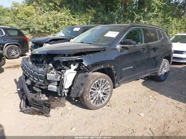 3C4NJDCB7NT160040 2022 JEEP COMPASS - Image 2