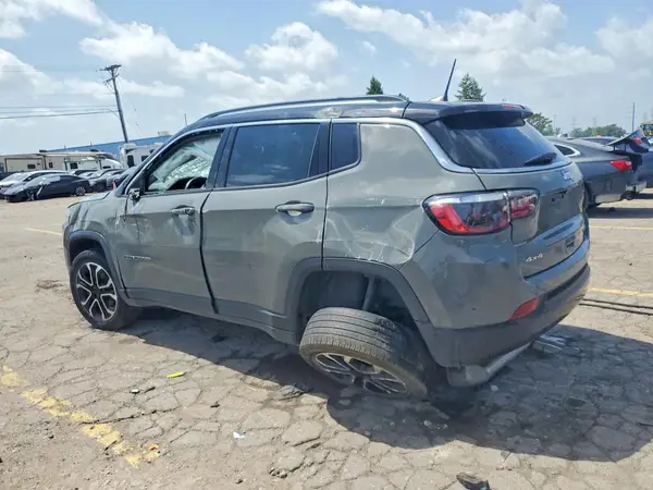3C4NJDCB7NT173676 2022 JEEP COMPASS - Image 2