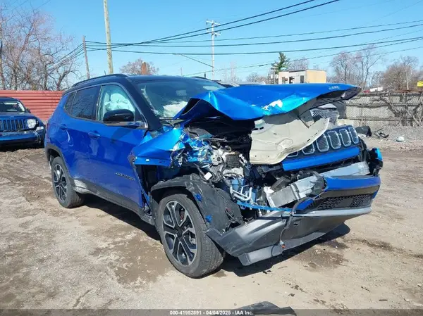 3C4NJDCB7NT185777 2022 JEEP COMPASS - Image 1