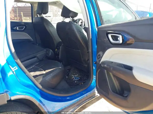 3C4NJDCB7NT185777 2022 JEEP COMPASS - Image 8
