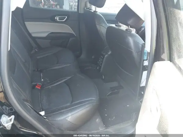 3C4NJDCB7NT189540 2022 JEEP COMPASS - Image 8