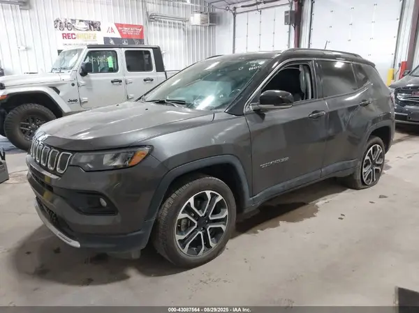 3C4NJDCB7NT190249 2022 JEEP COMPASS - Image 2