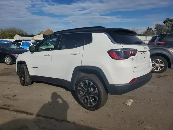3C4NJDCB7NT214517 2022 JEEP COMPASS - Image 2