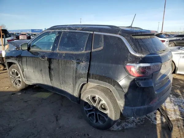 3C4NJDCB7NT232063 2022 JEEP COMPASS - Image 2