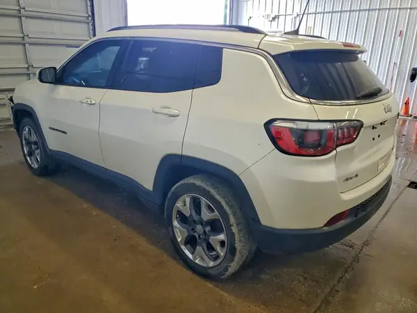 3C4NJDCB8HT628801 2017 JEEP COMPASS - Image 2