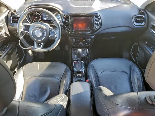 3C4NJDCB8HT646604 2017 JEEP COMPASS - Image 8