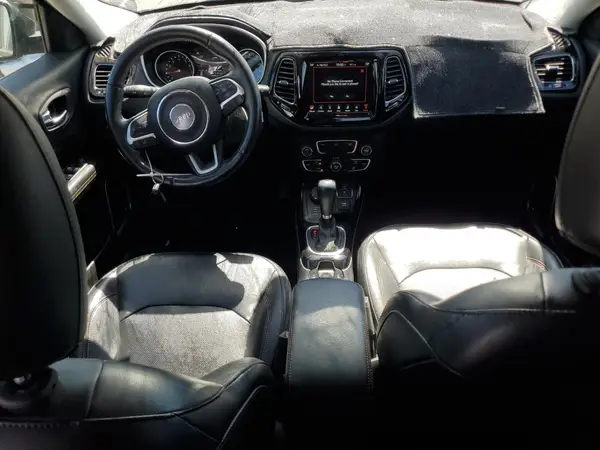 3C4NJDCB8HT651382 2017 JEEP COMPASS - Image 8
