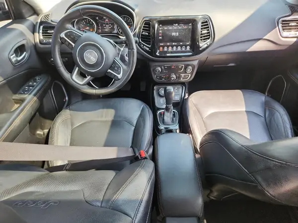 3C4NJDCB8HT673253 2017 JEEP COMPASS - Image 8