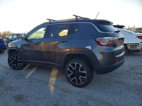 3C4NJDCB8JT115442 2018 JEEP COMPASS - Image 2