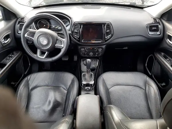 3C4NJDCB8JT116798 2018 JEEP COMPASS - Image 8