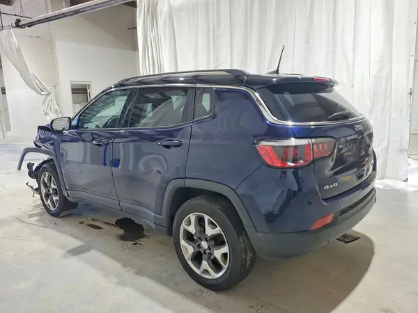 3C4NJDCB8JT131804 2018 JEEP COMPASS - Image 2