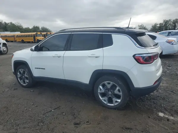 3C4NJDCB8JT143869 2018 JEEP COMPASS - Image 2