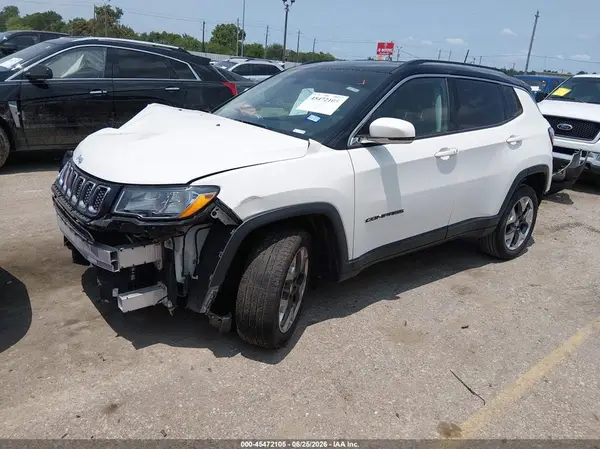 3C4NJDCB8JT175205 2018 JEEP COMPASS - Image 2