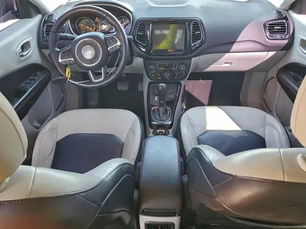 3C4NJDCB8JT175950 2018 JEEP COMPASS - Image 8