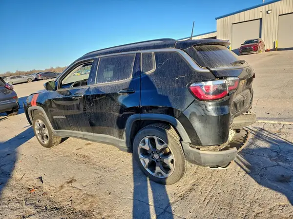 3C4NJDCB8JT200250 2018 JEEP COMPASS - Image 2