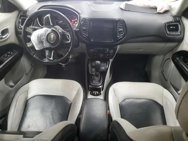 3C4NJDCB8JT245348 2018 JEEP COMPASS - Image 8