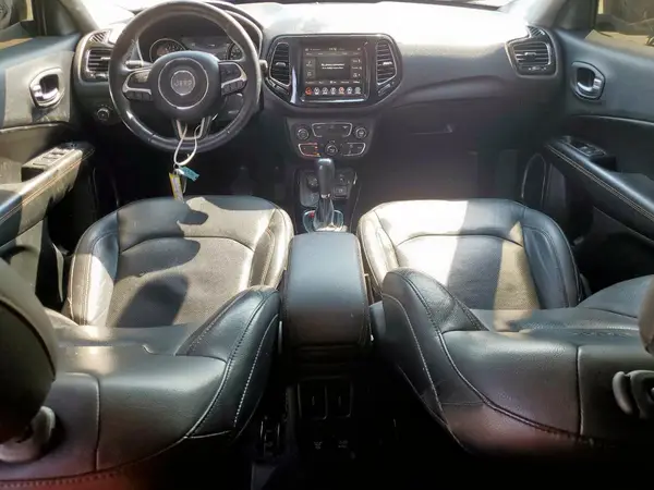 3C4NJDCB8JT266331 2018 JEEP COMPASS - Image 8