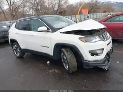 3C4NJDCB8JT281895 2018 JEEP COMPASS