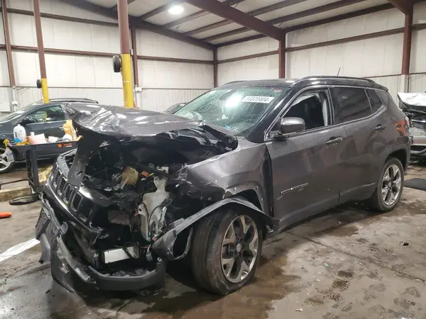 3C4NJDCB8JT290533 2018 JEEP COMPASS - Image 1