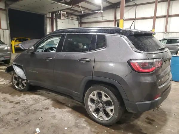 3C4NJDCB8JT290533 2018 JEEP COMPASS - Image 2