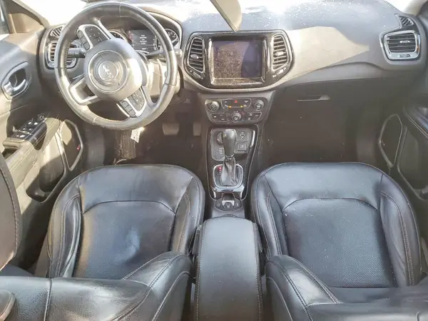 3C4NJDCB8JT328004 2018 JEEP COMPASS - Image 8