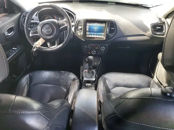 3C4NJDCB8JT333395 2018 JEEP COMPASS - Image 8