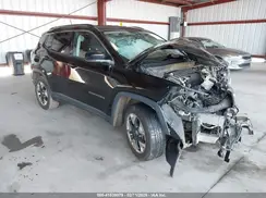 3C4NJDCB8JT340962 2018 JEEP COMPASS