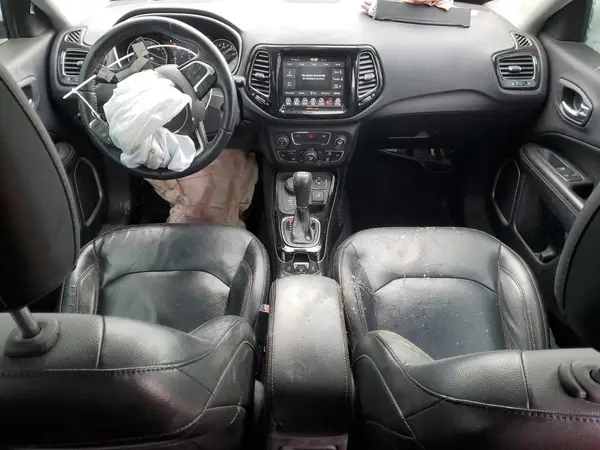 3C4NJDCB8JT343005 2018 JEEP COMPASS - Image 8