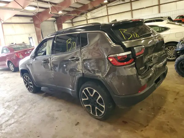 3C4NJDCB8JT350780 2018 JEEP COMPASS - Image 2