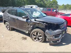 3C4NJDCB8JT351489 2018 JEEP COMPASS