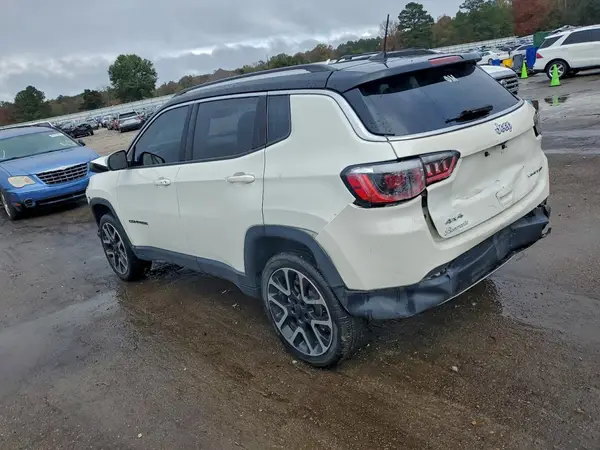 3C4NJDCB8JT355736 2018 JEEP COMPASS - Image 2