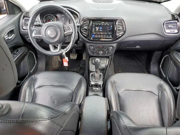 3C4NJDCB8JT360225 2018 JEEP COMPASS - Image 8