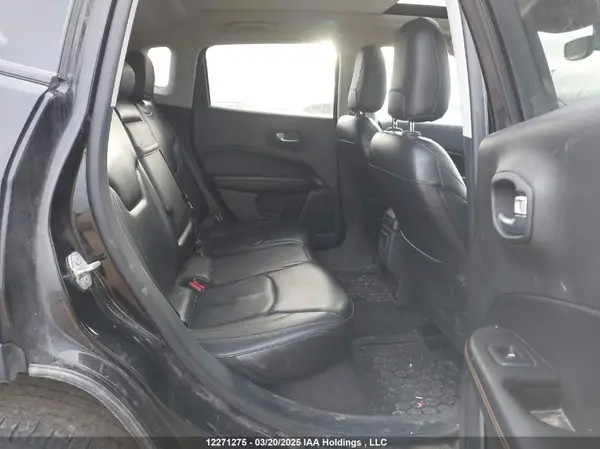 3C4NJDCB8JT361925 2018 JEEP COMPASS - Image 8