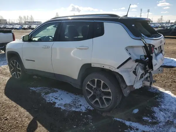 3C4NJDCB8JT364792 2018 JEEP COMPASS - Image 2