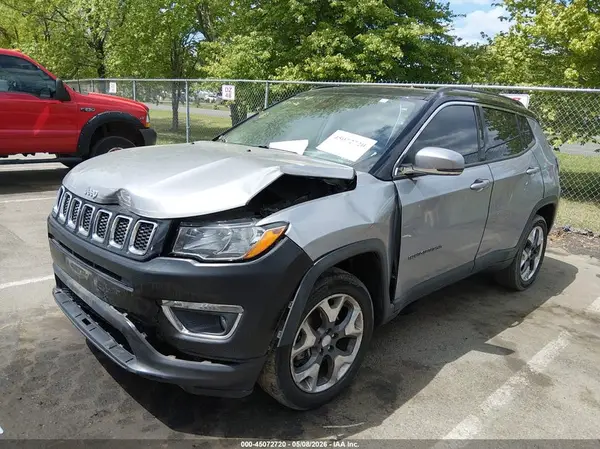 3C4NJDCB8JT373007 2018 JEEP COMPASS - Image 2